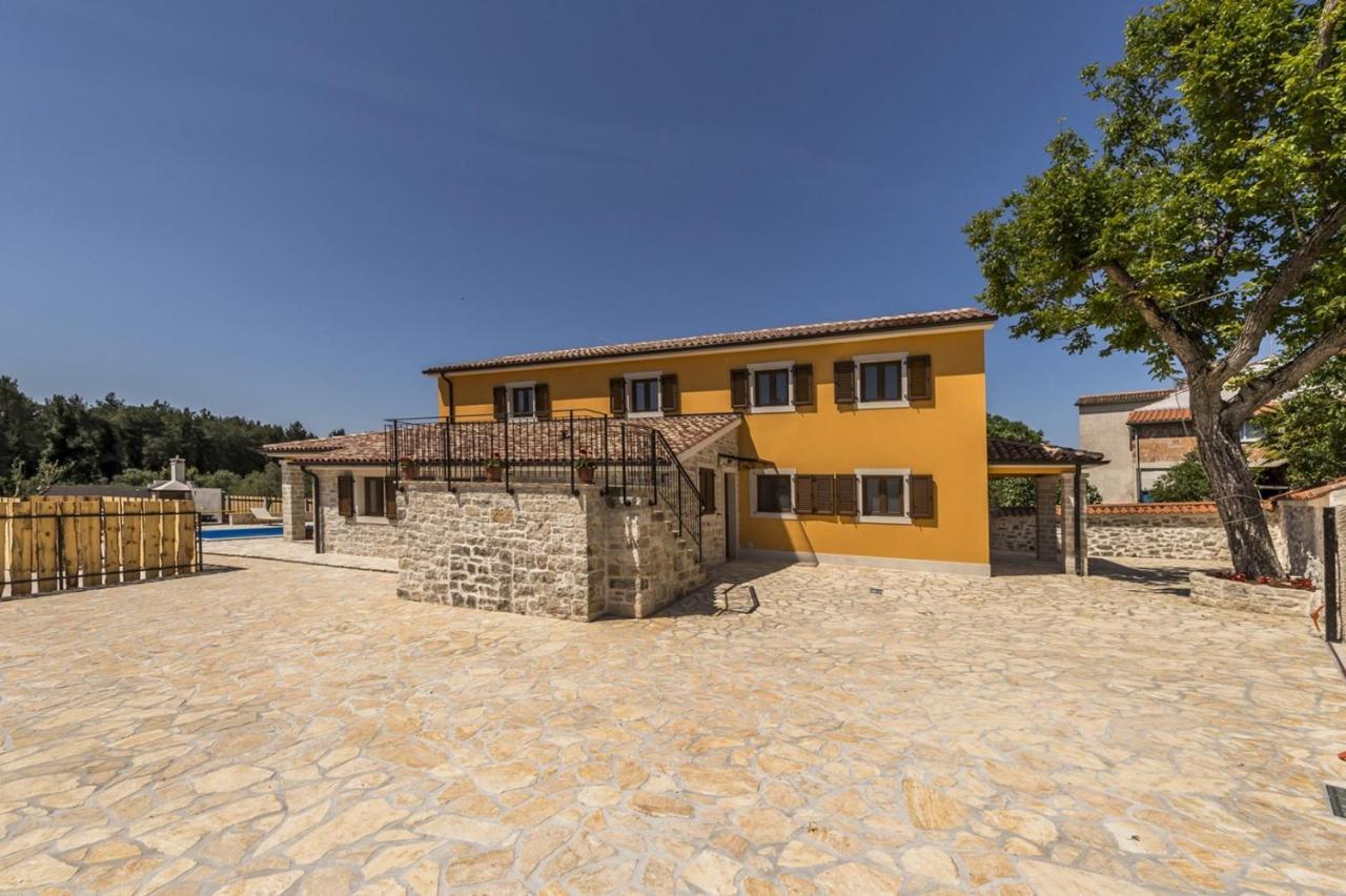 Spacious Four-Bedroom Villa Marija Klostar Екстер'єр фото