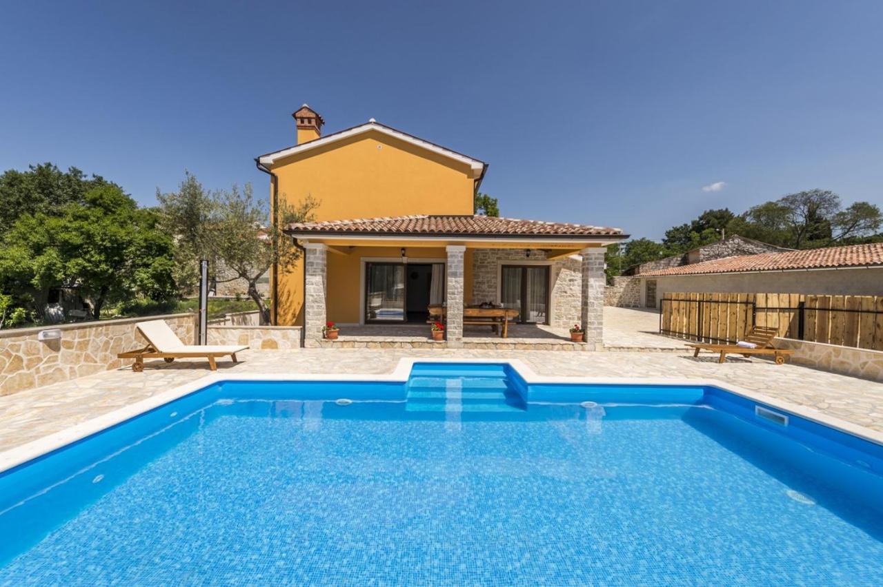 Spacious Four-Bedroom Villa Marija Klostar Екстер'єр фото