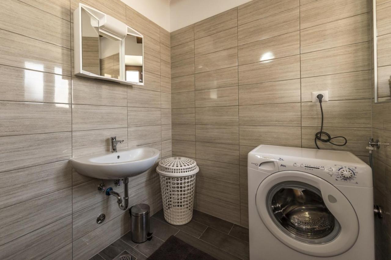 Spacious Four-Bedroom Villa Marija Klostar Екстер'єр фото