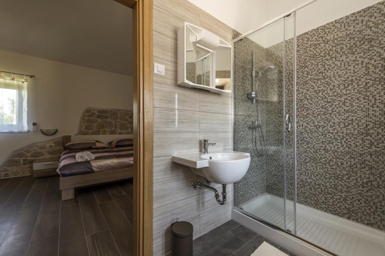 Spacious Four-Bedroom Villa Marija Klostar Екстер'єр фото