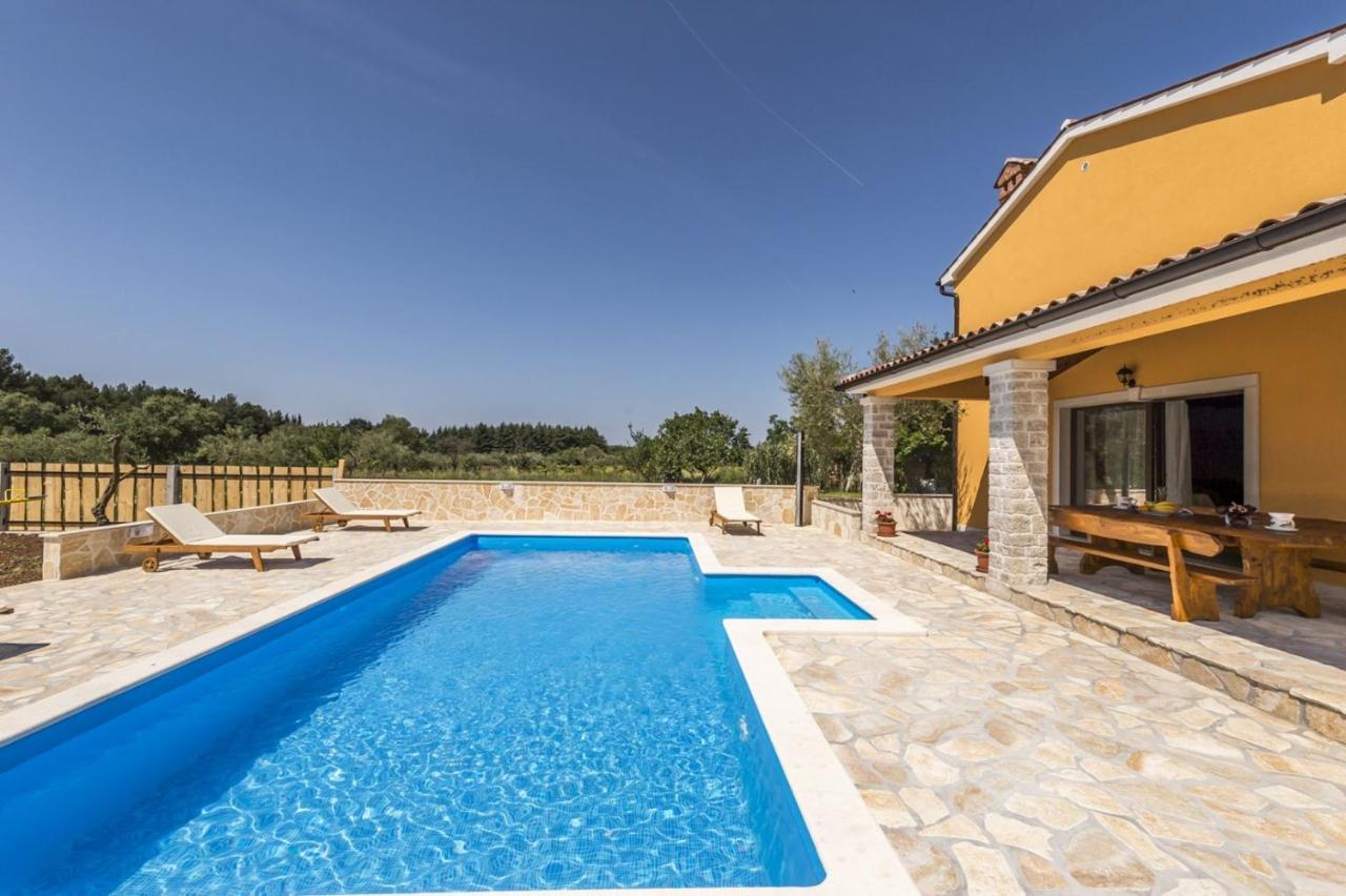 Spacious Four-Bedroom Villa Marija Klostar Екстер'єр фото